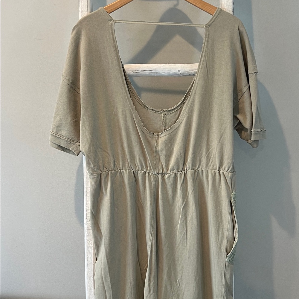 Free People Good Side Light Sage Scoop-Neck Jumpsuit size
Large - Picture 12 of 13